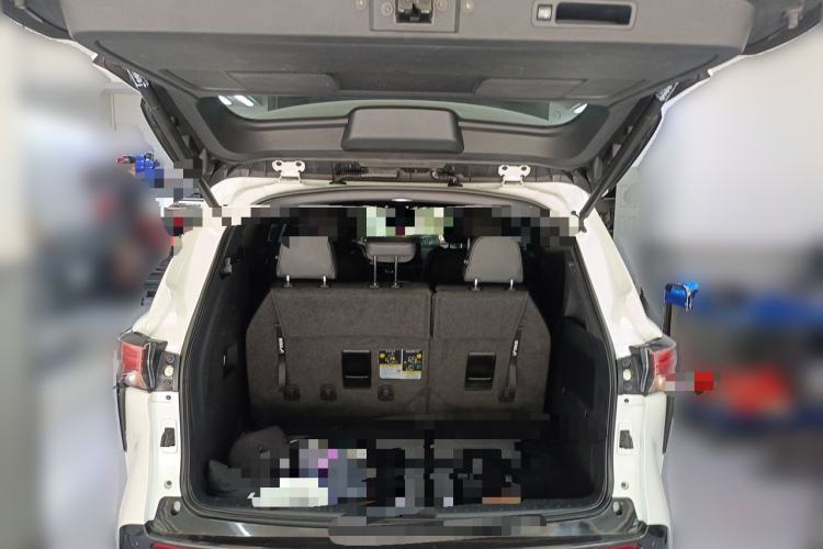 Used Toyota SIENNA 2021 2.5L Hybrid Premium Edition Trunk