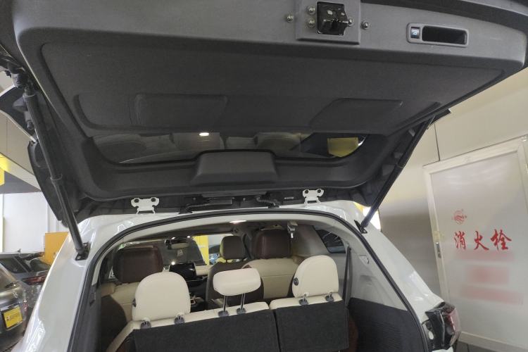 Used Toyota SIENNA 2021 2.5L Hybrid Comfort Edition Trunk