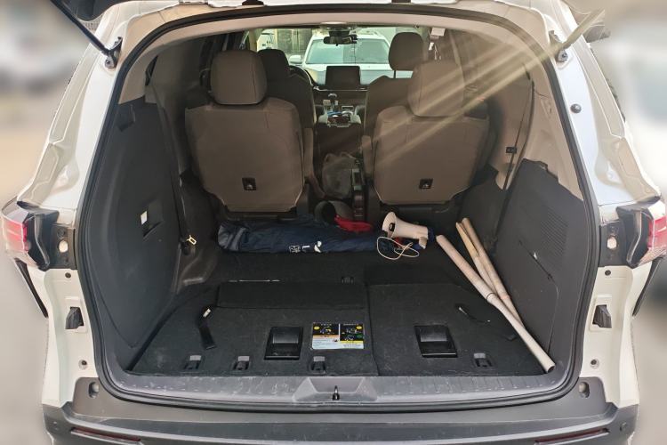 Used Toyota SIENNA 2021 2.5L Hybrid Comfort Edition Trunk