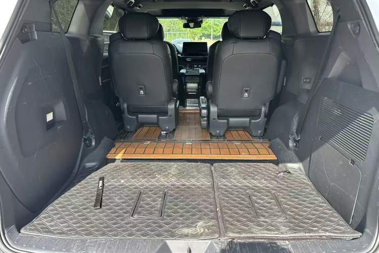 Used Toyota SIENNA 2021 2.5L Hybrid Ultimate Edition Trunk