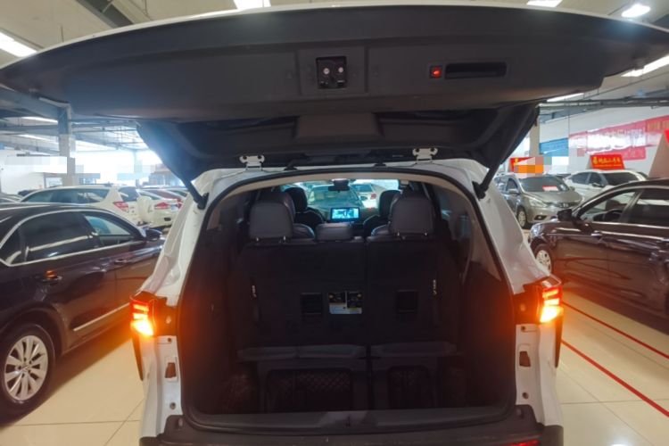 Used Toyota SIENNA 2021 2.5L Hybrid Comfort Edition Trunk