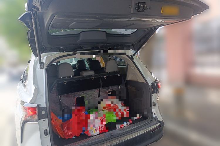 Used Toyota SIENNA 2021 2.5L Hybrid Comfort Edition Trunk