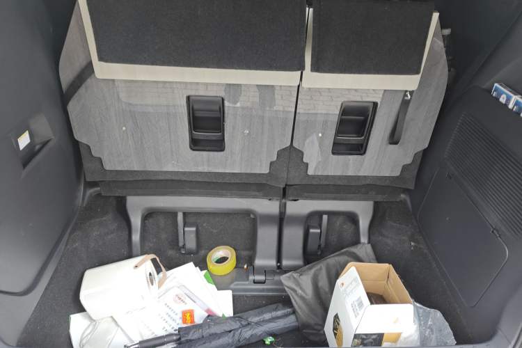 Used Toyota SIENNA 2021 2.5L Hybrid Ultimate Edition Trunk