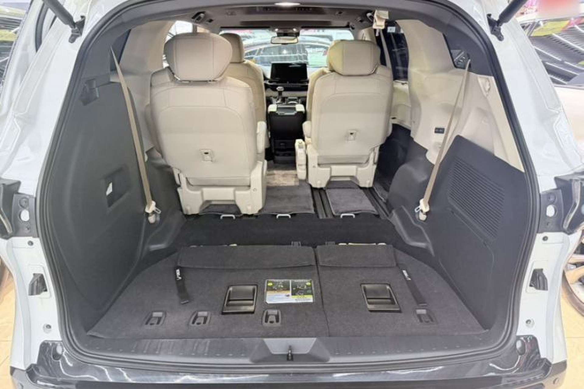 Used Toyota SIENNA 2021 2.5L Hybrid Ultimate Edition Trunk