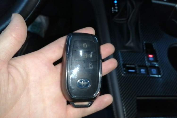 Used Toyota SIENNA 2021 2.5L Hybrid Comfort Edition Vehicle Key