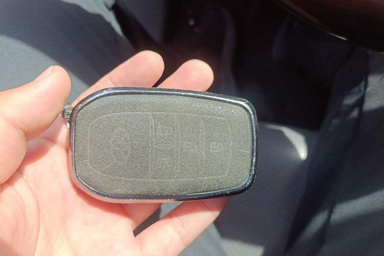 Used Toyota SIENNA 2021 2.5L Hybrid Comfort Edition Vehicle Key