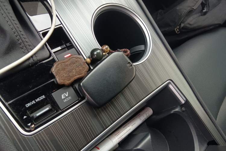 Used Toyota SIENNA 2021 2.5L Hybrid Premium Edition Vehicle Key