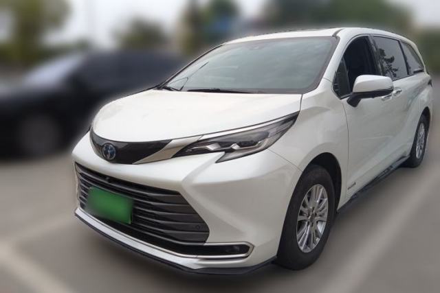 Used Toyota SIENNA 2021 2.5L Hybrid Premium Edition