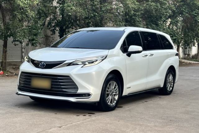 Used Toyota SIENNA 2021 2.5L Hybrid Premium Edition