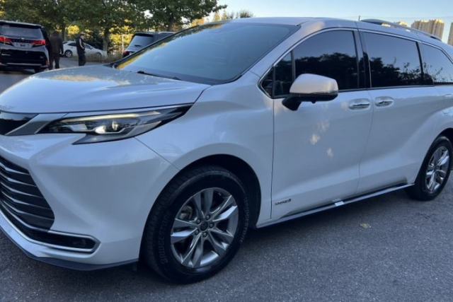 Used Toyota SIENNA 2021 2.5L Hybrid Ultimate Edition