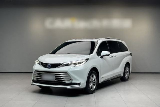 Used Toyota SIENNA 2021 2.5L Hybrid Platinum Edition