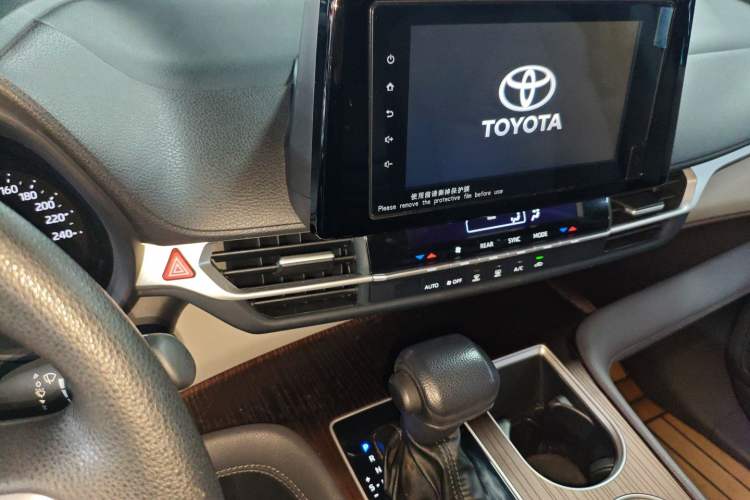 Used Toyota SIENNA 2023 2.5L Hybrid Comfort Edition Audio And AC Panel