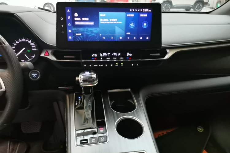 Used Toyota SIENNA 2023 2.5L Hybrid Deluxe Edition Audio And AC Panel