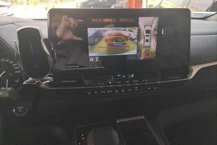 Used Toyota SIENNA 2023 2.5L Hybrid Deluxe Edition Audio And AC Panel