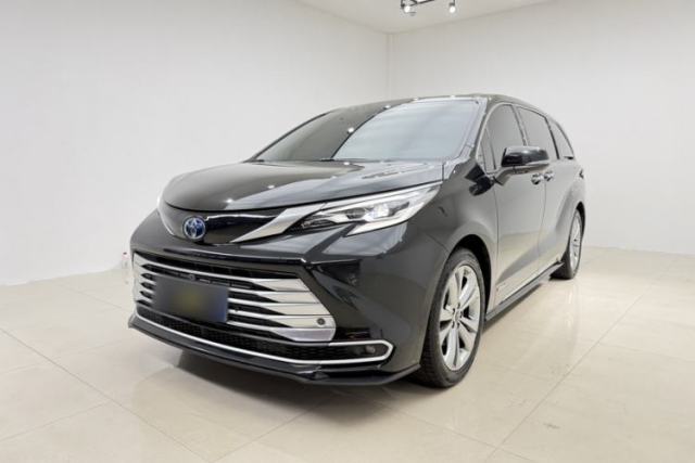 Used Toyota SIENNA 2023 2.5L Hybrid Platinum Edition