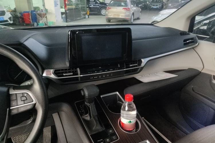 Used Toyota SIENNA 2023 2.5L Hybrid Comfort Edition Center Console