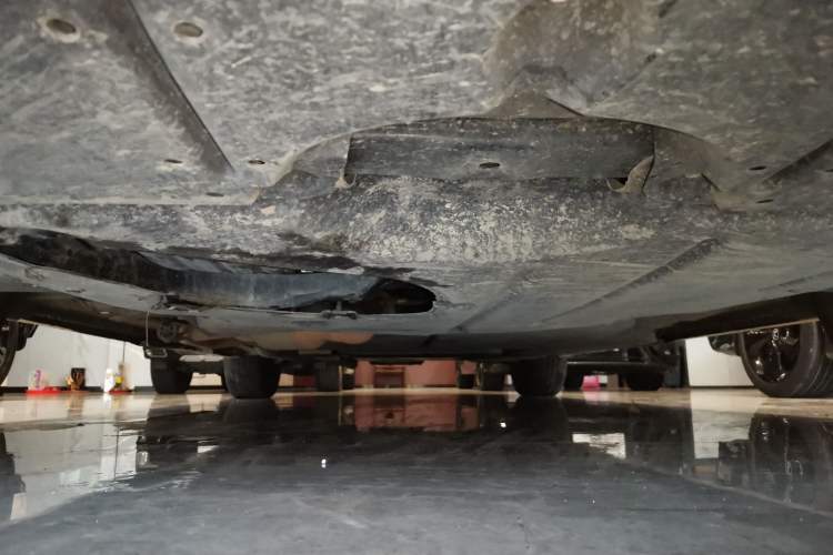 Used Toyota SIENNA 2023 2.5L Hybrid Comfort Edition Chassis Front