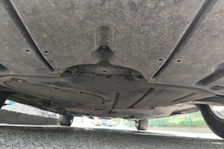 Used Toyota SIENNA 2023 2.5L Hybrid Comfort Edition Chassis Front