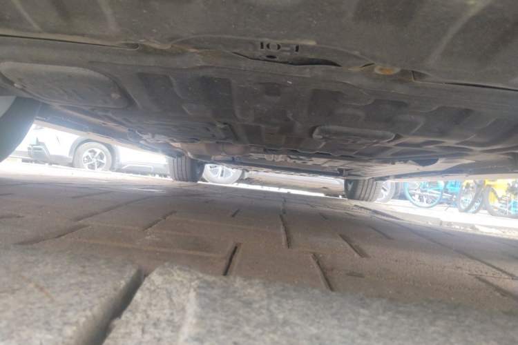 Used Toyota SIENNA 2023 2.5L Hybrid Comfort Edition Chassis Front