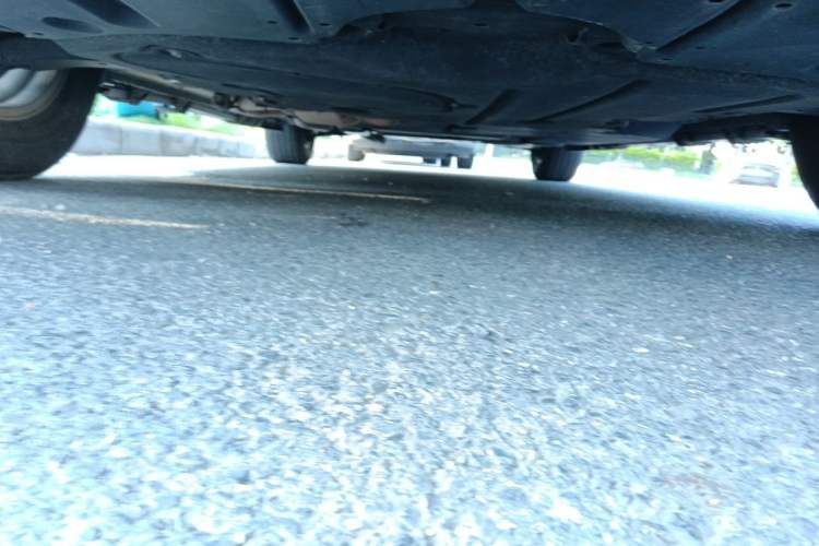 Used Toyota SIENNA 2023 2.5L Hybrid Luxury Edition Chassis Front