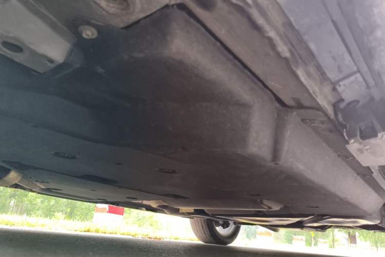 Used Toyota SIENNA 2023 2.5L Hybrid Deluxe Edition Chassis Front Left