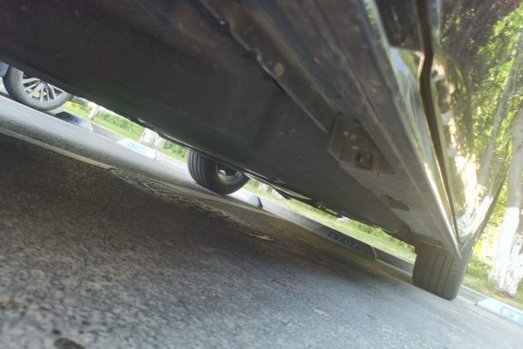 Used Toyota SIENNA 2023 2.5L Hybrid Deluxe Edition Chassis Front Left