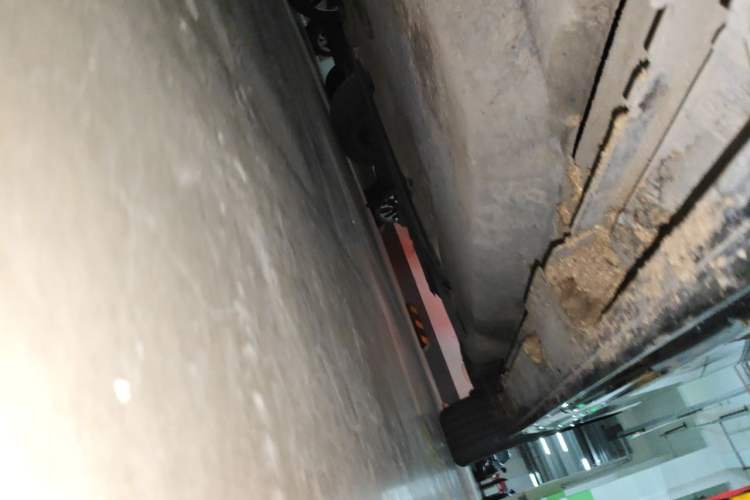 Used Toyota SIENNA 2023 2.5L Hybrid Deluxe Edition Chassis Front Left