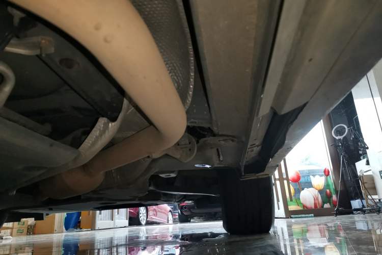 Used Toyota SIENNA 2023 2.5L Hybrid Comfort Edition Chassis Front Right
