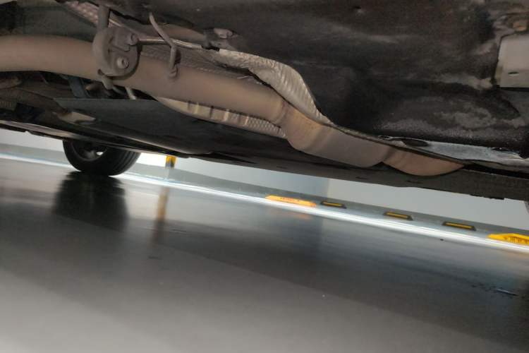 Used Toyota SIENNA 2023 2.5L Hybrid Deluxe Edition Chassis Front Right
