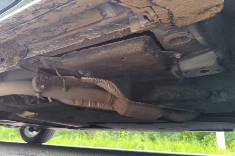 Used Toyota SIENNA 2023 2.5L Hybrid Deluxe Edition Chassis Front Right