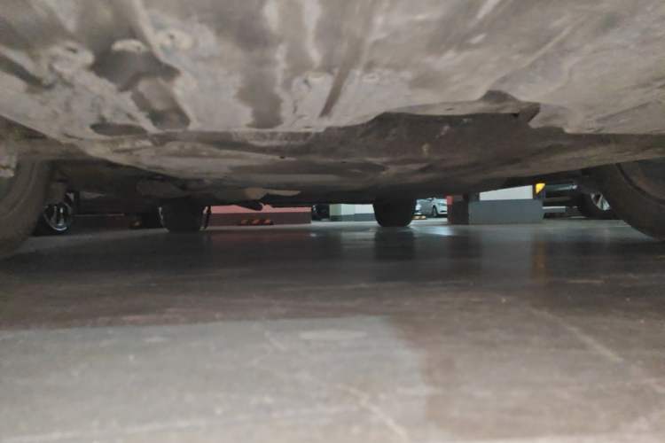 Used Toyota SIENNA 2023 2.5L Hybrid Deluxe Edition Chassis Front