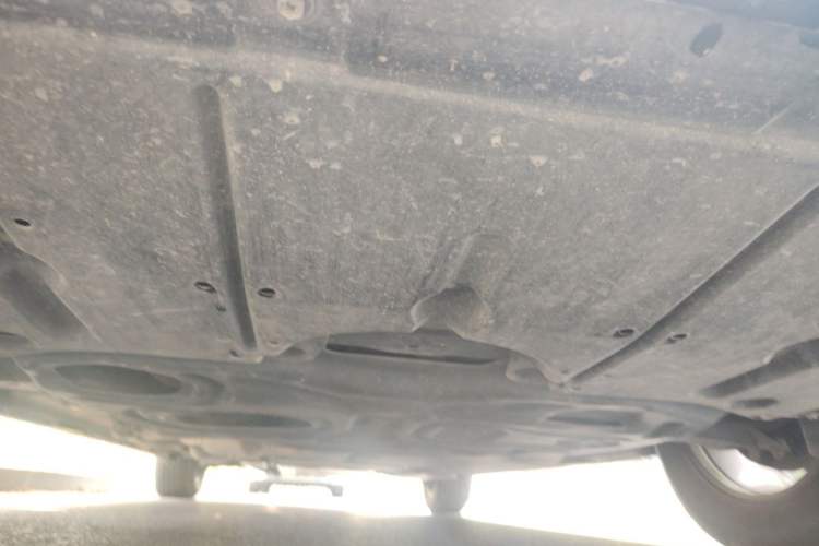 Used Toyota SIENNA 2023 2.5L Hybrid Comfort Edition Chassis Front