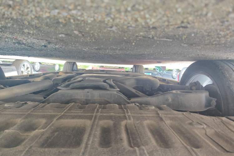 Used Toyota SIENNA 2023 2.5L Hybrid Deluxe Edition Chassis Rear