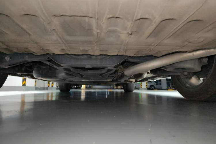 Used Toyota SIENNA 2023 2.5L Hybrid Deluxe Edition Chassis Rear