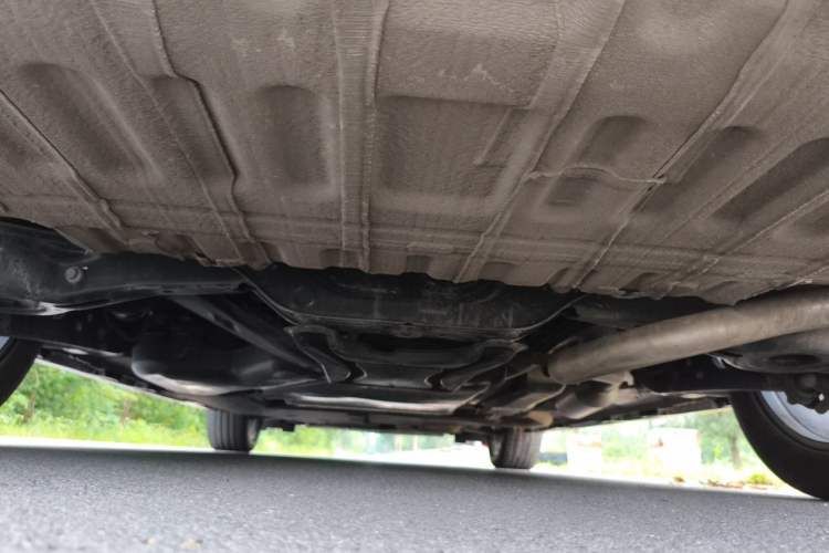Used Toyota SIENNA 2023 2.5L Hybrid Deluxe Edition Chassis Rear