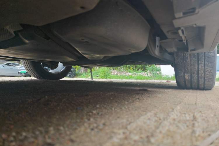 Used Toyota SIENNA 2023 2.5L Hybrid Deluxe Edition Chassis Rear Left