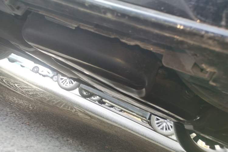 Used Toyota SIENNA 2023 2.5L Hybrid Deluxe Edition Chassis Rear Left