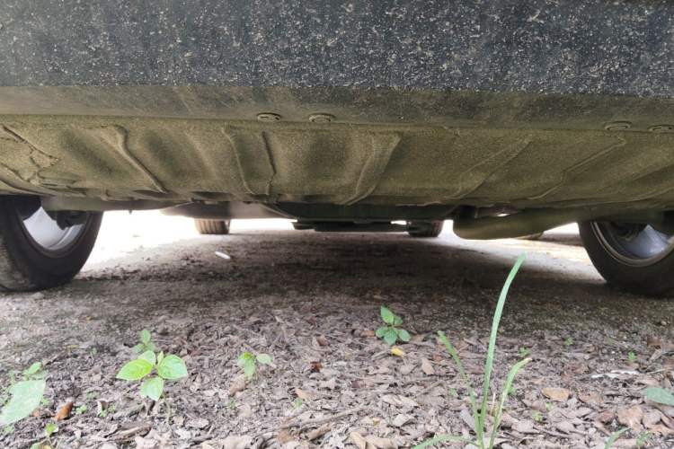 Used Toyota SIENNA 2023 2.5L Hybrid Deluxe Edition Chassis Rear