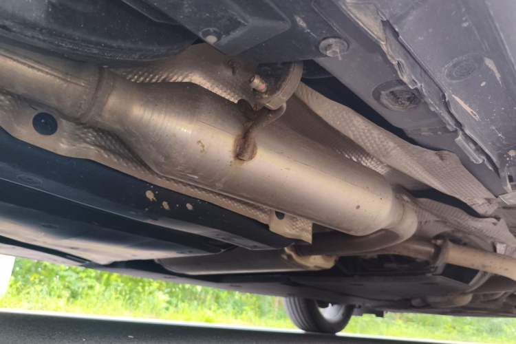 Used Toyota SIENNA 2023 2.5L Hybrid Deluxe Edition Chassis Rear Right