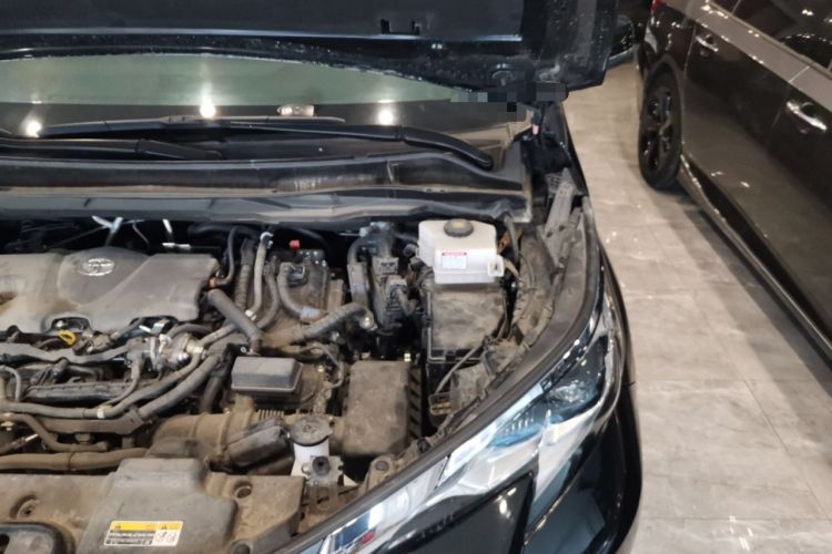 Used Toyota SIENNA 2023 2.5L Hybrid Comfort Edition Engine Bay Left