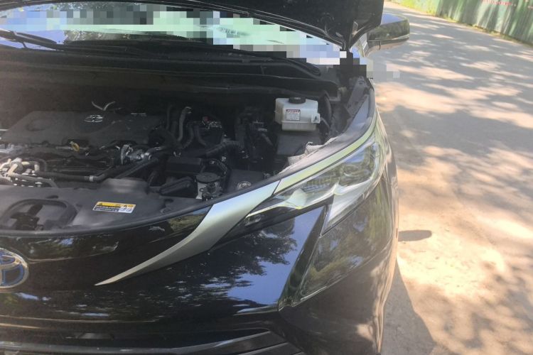 Used Toyota SIENNA 2023 2.5L Hybrid Deluxe Edition Engine Bay Left