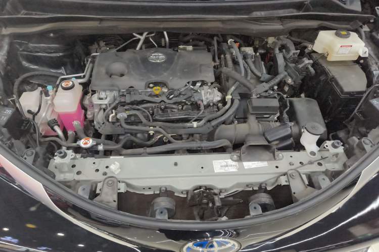 Used Toyota SIENNA 2023 2.5L Hybrid Deluxe Edition Engine Bay