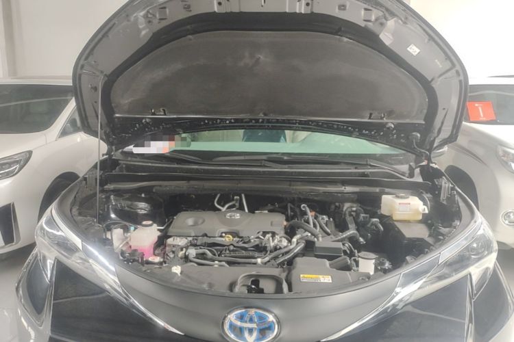 Used Toyota SIENNA 2023 2.5L Hybrid Comfort Edition Engine Bay