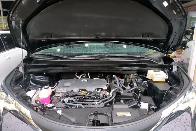 Used Toyota SIENNA 2023 2.5L Hybrid Comfort Edition Engine Bay