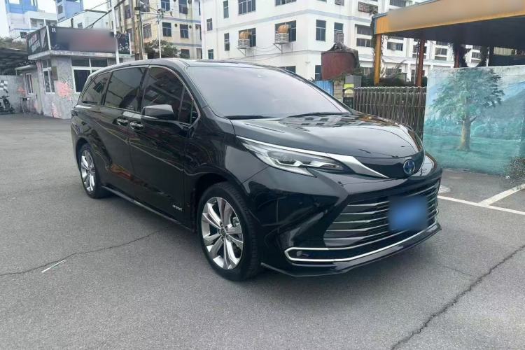 Used Toyota SIENNA 2023 2.5L Hybrid Deluxe Edition Exterior 1