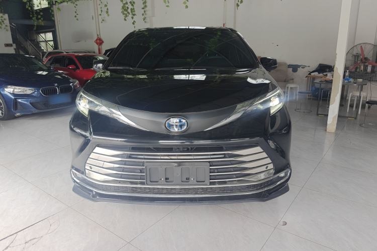 Used Toyota SIENNA 2023 2.5L Hybrid Comfort Edition Exterior 1