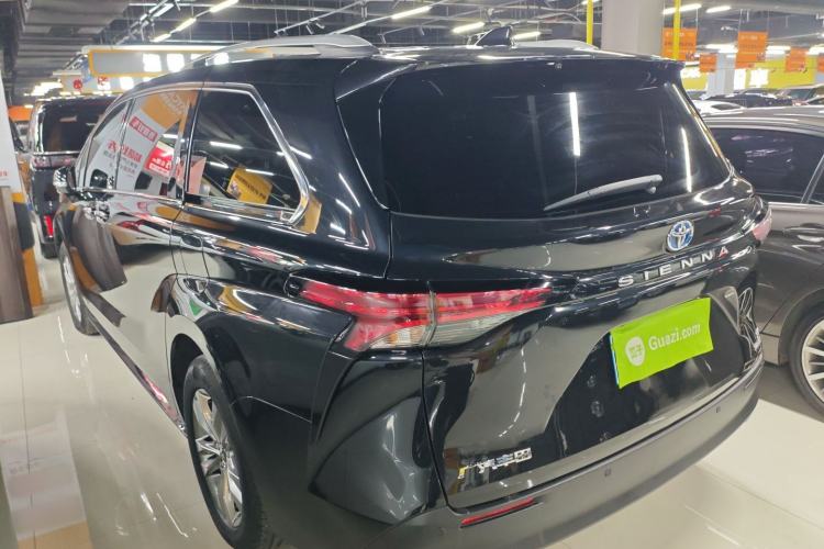 Used Toyota SIENNA 2023 2.5L Hybrid Comfort Edition Exterior 2
