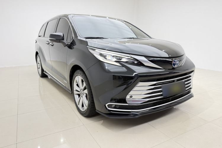 Used Toyota SIENNA 2023 2.5L Hybrid Platinum Edition Exterior 2