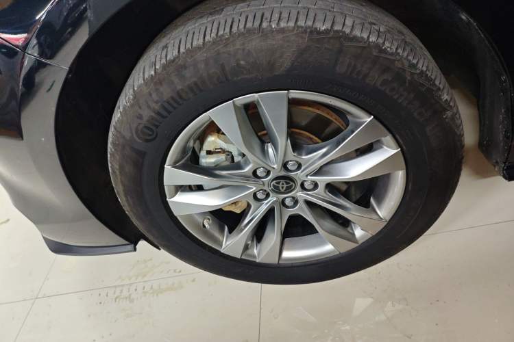 Used Toyota SIENNA 2023 2.5L Hybrid Comfort Edition Exterior 4