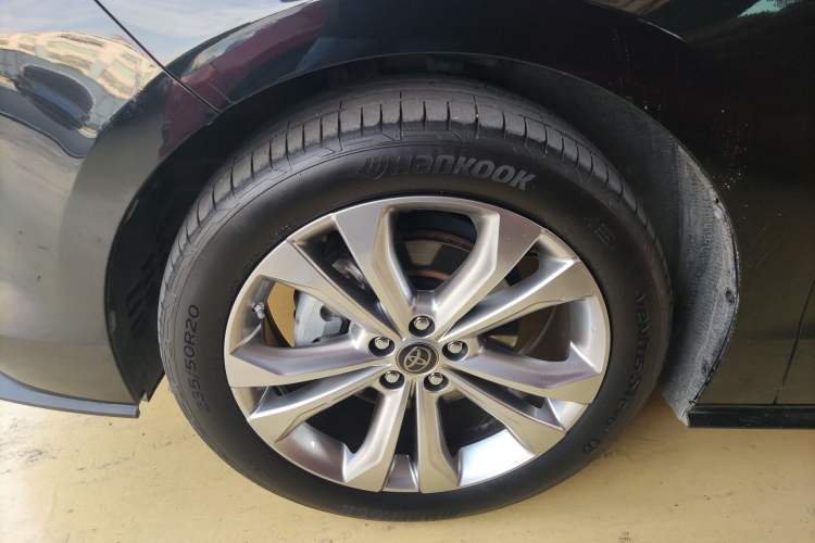 Used Toyota SIENNA 2023 2.5L Hybrid Deluxe Edition Exterior 4